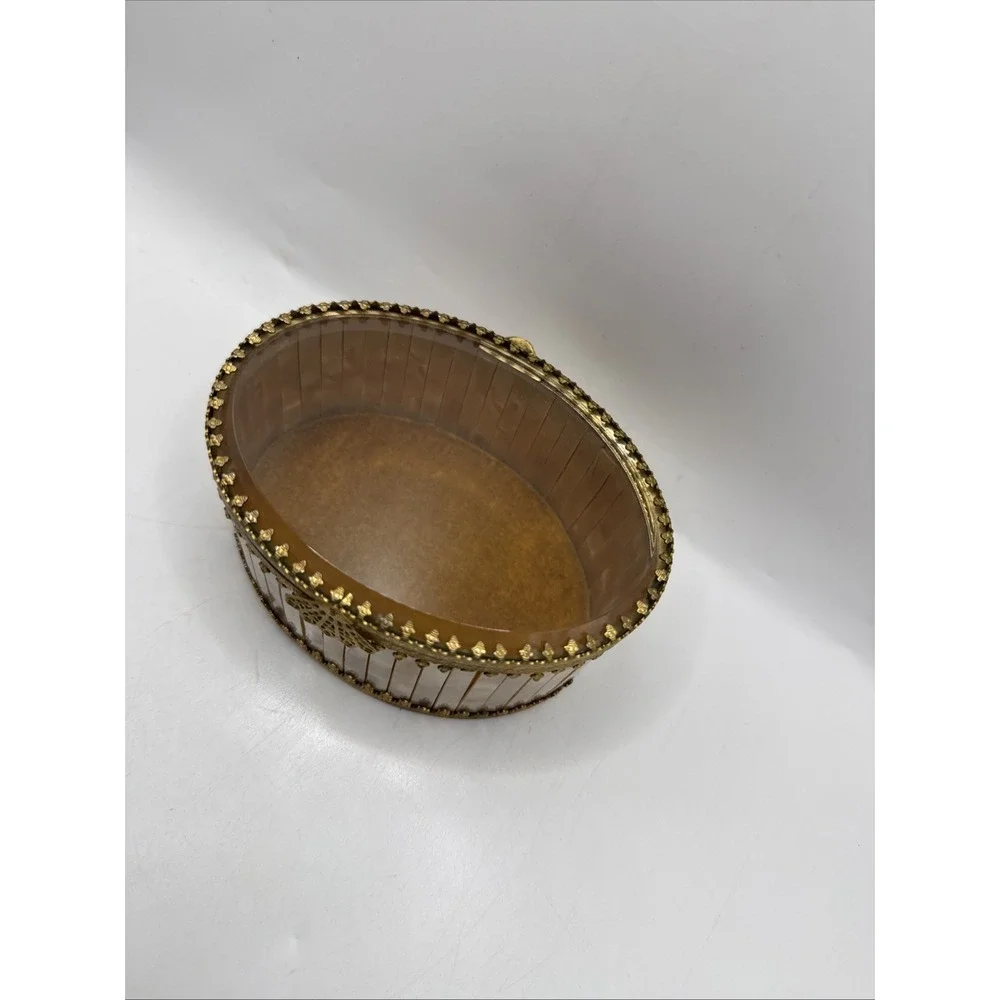 Antique (approx 1920-40) Mother Of Pearl Oval Jewelry‎ Box